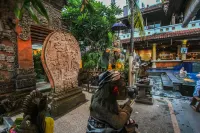 Legian Village Hotel Hotel in zona Legian Beach