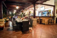 Sunset del Mar Beach Resort Hotels in Esterillos Oeste