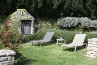 Domaine de l'Enclos Hotels near La Source de La Sorgue
