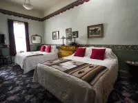 Red Garter Inn Hotels near Williams / Exit 167 / Circle Pines KOA Holiday