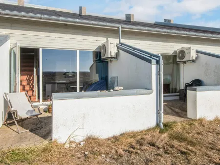 6 Person Holiday Home in Brovst Отели в г. Blokhus