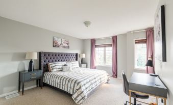 Luxury 3Br 2BA Townhome with Private Hot Tub, Gym, BBQ by Globalstay