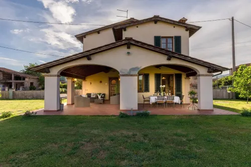 Nonna Bianca Farmhouse