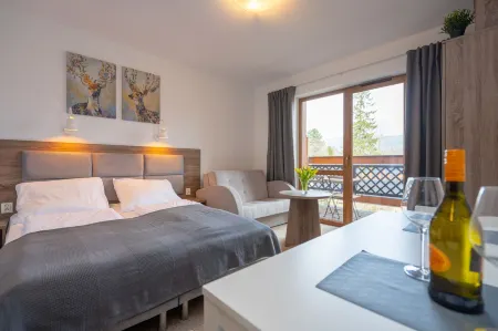 RentPlanet - Apartamenty Okrzei Отели рядом с достопримечательностью «Golden View»