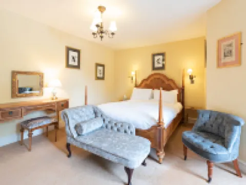 Corinium Hotel & Restaurant Hotels in Cirencester