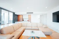Waters Edge Apartment - Airport Shuttle