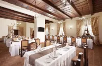 Hotel Monastyrski Minsk City Centre - Mountain view
