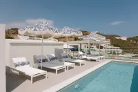 Golden Luxury Suites
