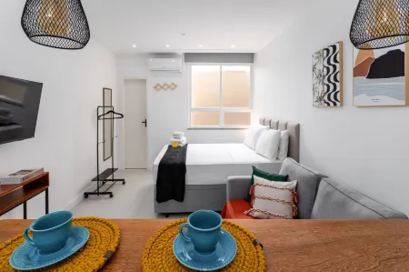 10 Minutes from Flamengo Beach Next to the Subway Ct404 Отели рядом с достопримечательностью «Museu Judaico do Rio de Janeiro»