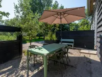 Apartment in Vrouwenpolder Near the Beach Hotel dekat Deltapark Neeltje Jans