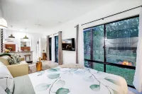 Airlie Beach Eco Cabins - Adults Only Hoteles en Proserpine