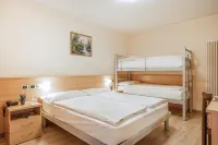 Hotel Garnì Maria Các khách sạn ở Monclassico