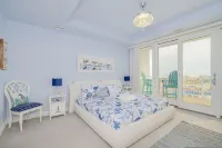 Penthouse by the Sea Huge Home with Amazing Views