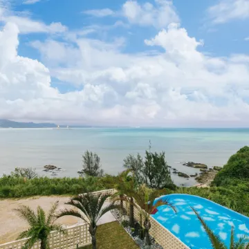 Hideout Okinawa Uruma