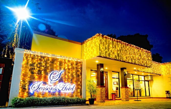 Seasons Hotel and Convention Center
