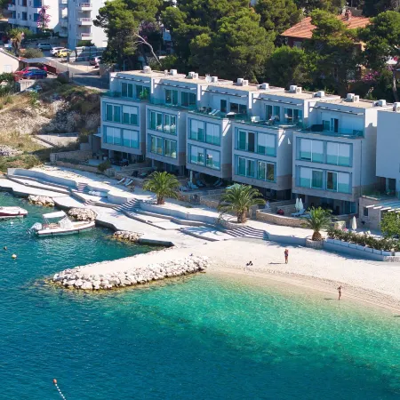 Livingstone Beach House