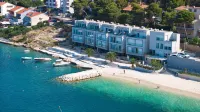 Livingstone Beach House Hotels in 