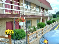 Country Meadow Inn Hotels in Brighton