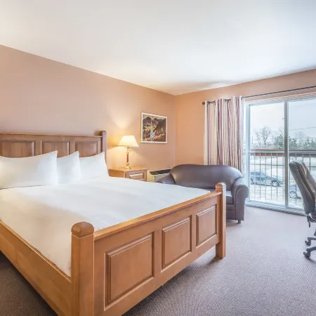 Hotel Baie Saint Paul Отели в г. Бэ-Сен-Поль