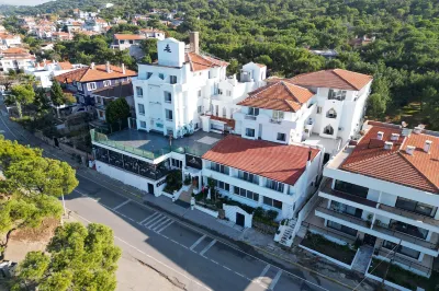 캄리크 87 호텔 아이발리크 Ayvalik Teknik Ve Endustri Meslek Lisesi 주변 호텔