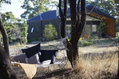 Ironbark Maldon, with outdoor spa and forest views