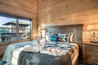 Hummingbird Hill Vista- Pool HotTub View