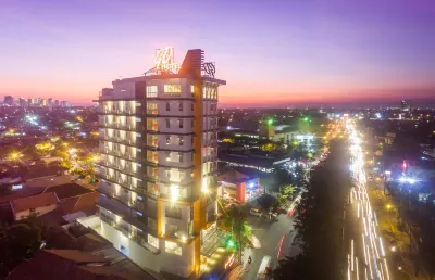 Great Diponegoro Hotel Surabaya Отели рядом с достопримечательностью «Зоопарк Сурабая»