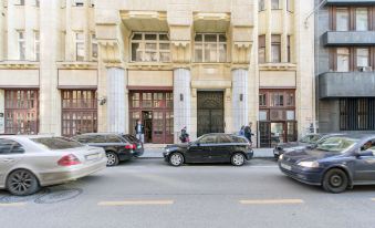 Venus Apartments - Parliament I