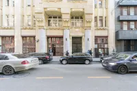 Venus Apartments - Parliament I - Homestays