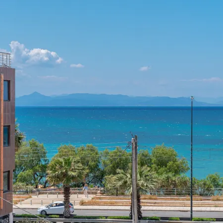 Maison 66, Riviera Hotels