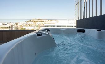 The Edge - Luxury Residences