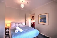 Cove Beach Apartment 1 Hotels in Coles Bay