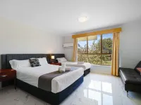 Golf Place Inn Wollongong Hotels in Primbee