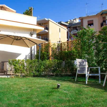 Relais Villa Montedonzelli Отели рядом с достопримечательностью «Клиника «Секондо»»