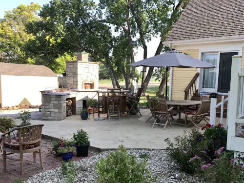 Attwood House Bed and Breakfast Near Manhattan, KS Hotels in Randolph