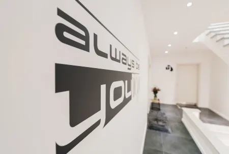 Unique Inn Отели в г. Веслинг