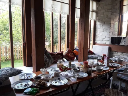 Çamlıca Konak Çarsı