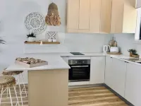 Calm and coastal self contained unit in the heart of Merewether