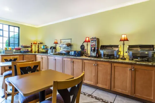 Ramada by Wyndham Mountain View