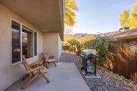 New Listing: Private Spa | Sunroom | Pool | Garage | Close to Parks | C347 Entrada #424 - Moab Lodging, Vacation and Travel Tips 주변 호텔