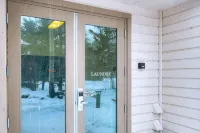 Resort Amenities and Scenic Surroundings - Stunning Lake View Retreat