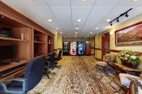 Lion Square Lodge South 172