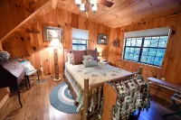 Hot Tub, Sauna, Firepit and Free Daily Activities - Exquisite Luxury Cabin
