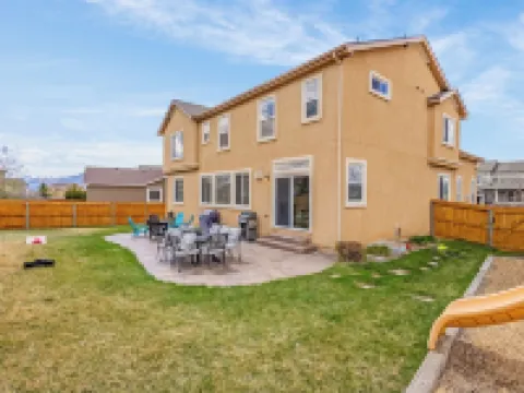 The Heart House - Spacious & Warm 6bd Family Home in Beautiful Monument Colorado Hotels in Gleneagle