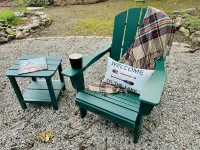 Private Decks and Large Backyard Oasis - Gorgeous Charming Cabin Hotels in Elk Rapids