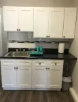 Charming Apartment with Secure Parking and Quick NYC Access - Cozy Escape Hotels in Weehawken