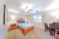 Local Living in Apache Junction Hotels near Superstition Asylum
