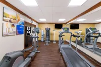 Comfort Inn South Oceanfront - Gym
