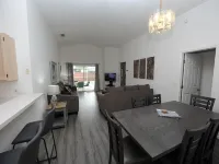 Private Pool and Modern Elegance - Spacious Family Sanctuary