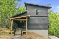 4Bd Brand New - Modern & Spacious, Pet Friendly, Hot Tub, Mt View Retreat